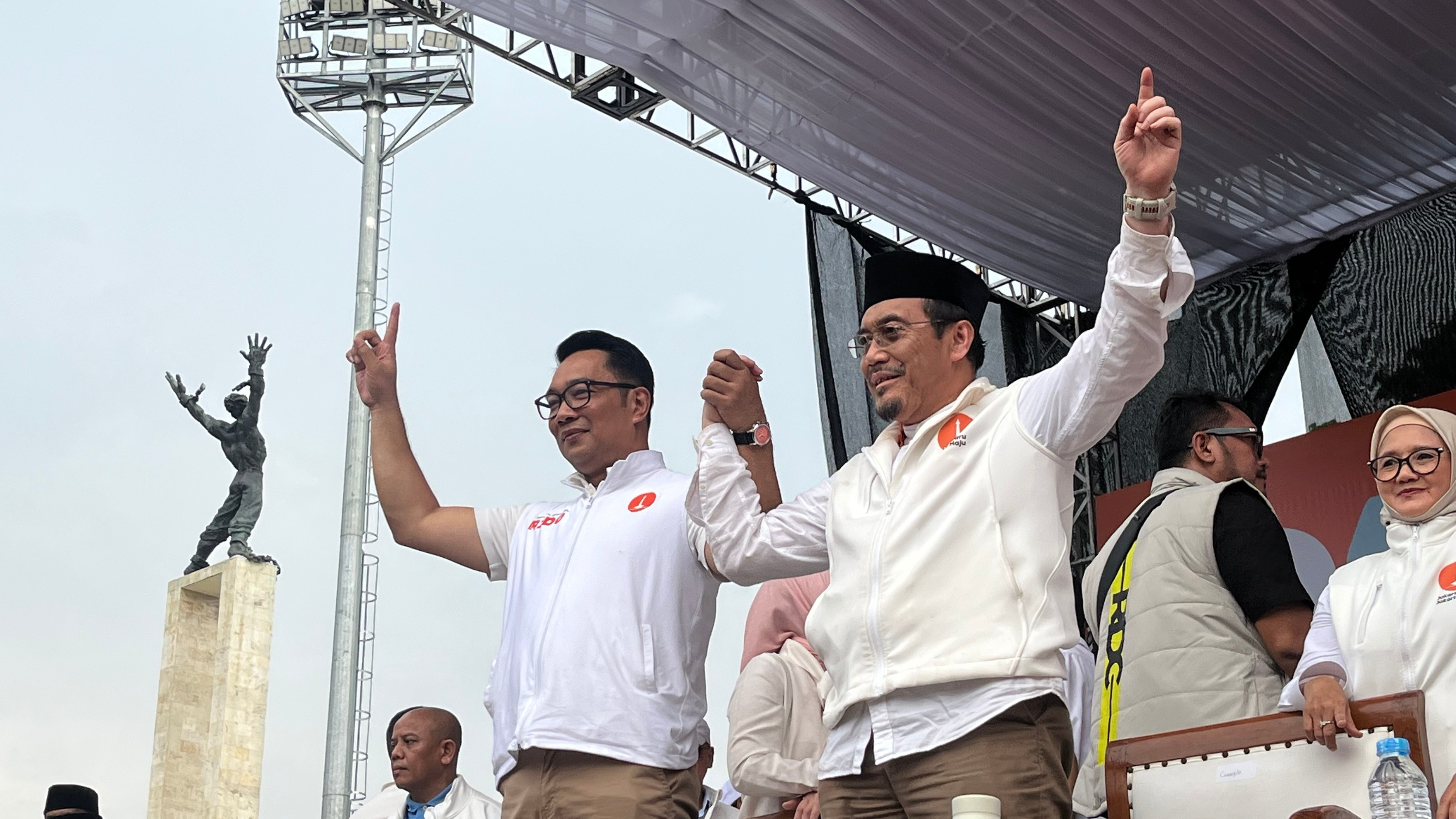 Ridwan Kamil dan Suswono di kampanye akbar