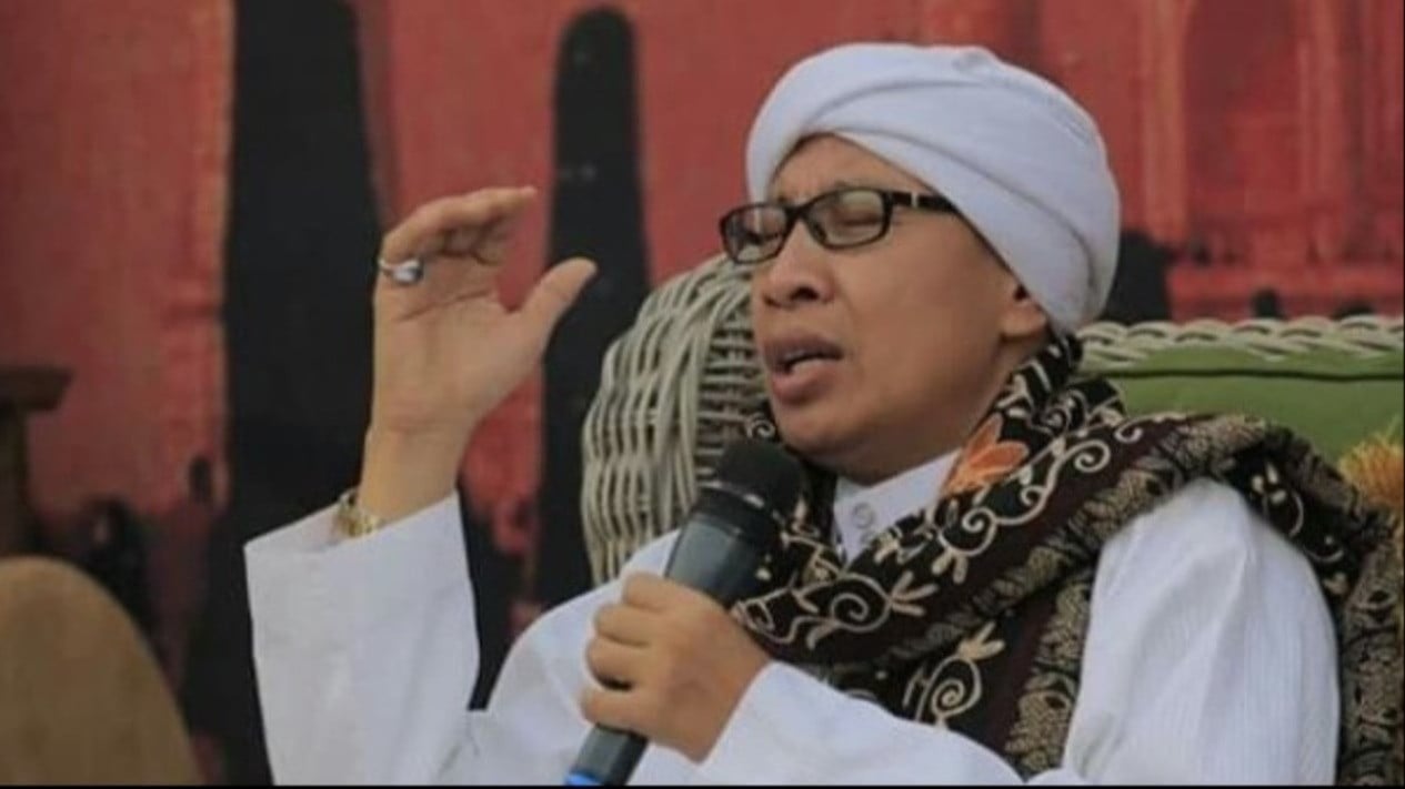 Mulai Besok Jangan Lagi Usap Wajah Setelah Baca Doa Qunut, Buya Yahya Hukumnya dalam Islam Bisa ...