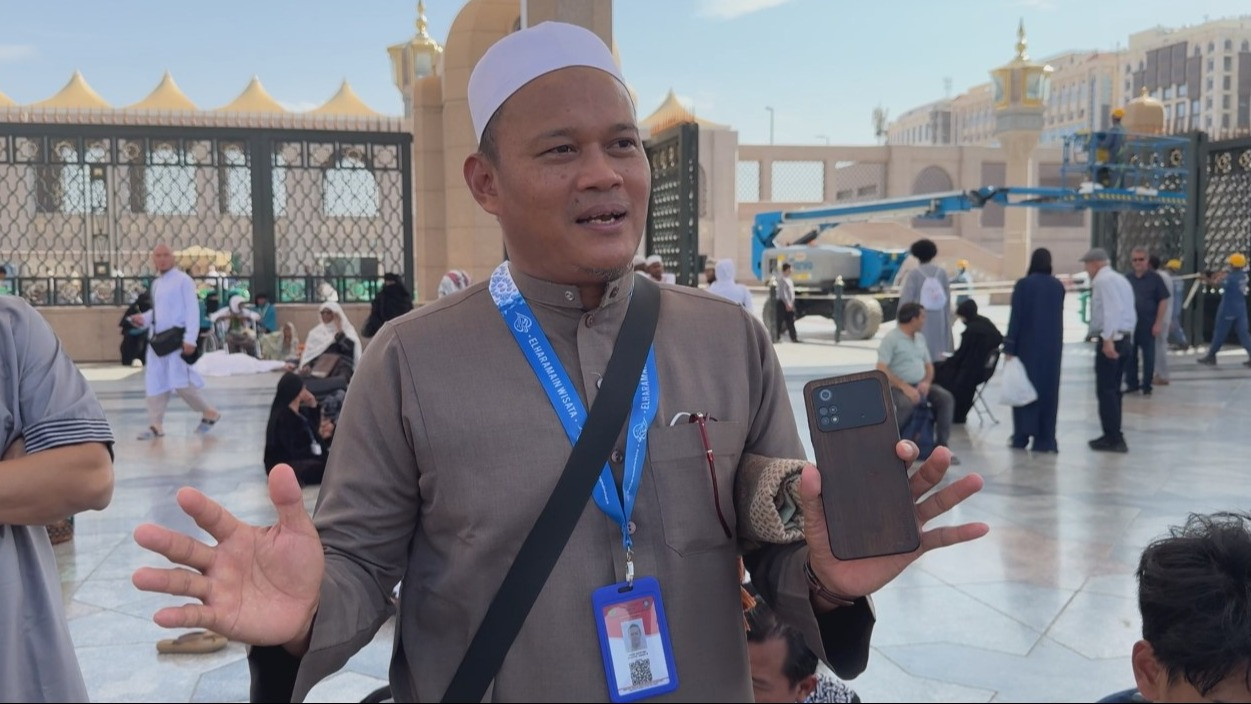 Tour Leader Elharamain Wisata Ustaz Dr Abdul Kadir