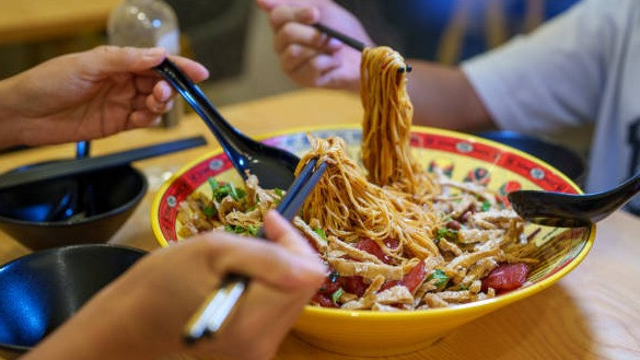 Rahasia Orang Korea, China, Jepang Tetap Sehat Meski Hobi Makan Mie Instan, dr Zaidul Akbar Bongkar Caranya yang Beda dengan Orang Indonesia