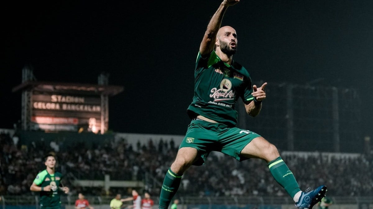 Persebaya menang besar