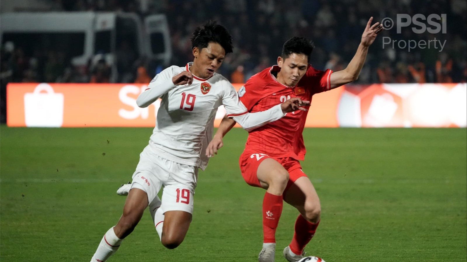 Vietnam Beri Kekalahan Perdana Timnas Indonesia di Piala AFF, Suporter Garuda Tetap Bangga Bisa Buat Tuan Rumah...