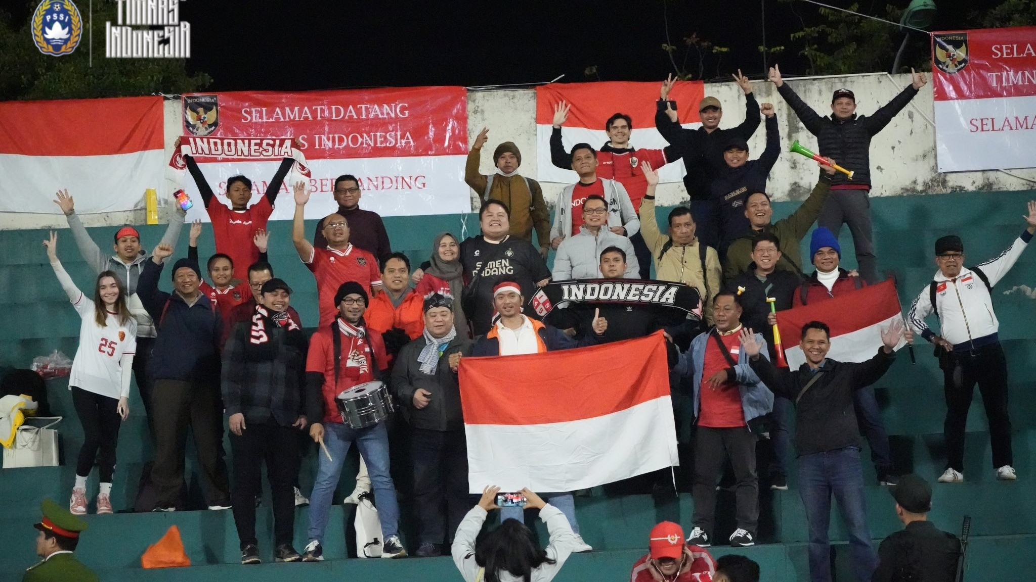 Para Suporter Timnas Indonesia saat Mendukung Garuda di Piala AFF 2024