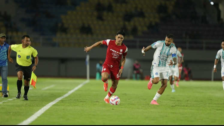 Pemain Persis Solo, Ramadhan Sananta saat Menghadapi PSBS Biak di Liga 1