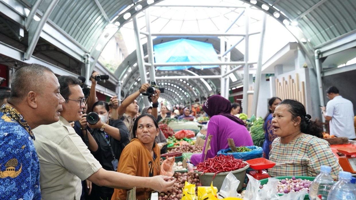 Kunjungi Pasar Suka Ramai di Medan, Mendag Budi Santoso Cek Langsung Kesiapan Jelang Nataru