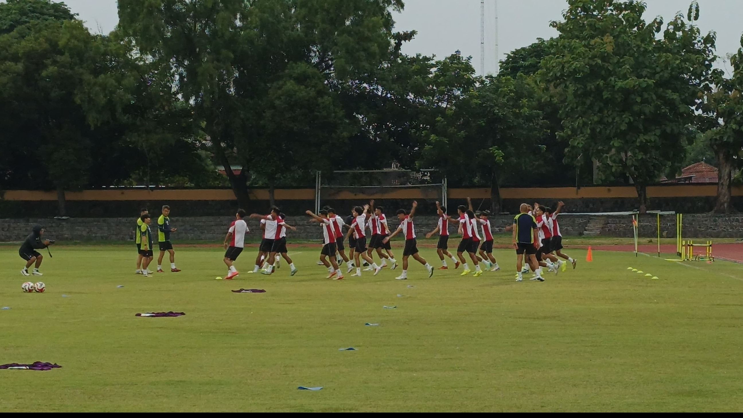 Sesi Latihan Timnas Indonesia Jelang Pertemuan Kontra Filipina