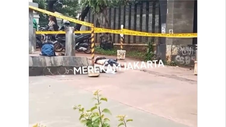 Geger! Pria Tewas Bersimbah Darah di Trotoar Menteng Pulo, Ini Faktanya