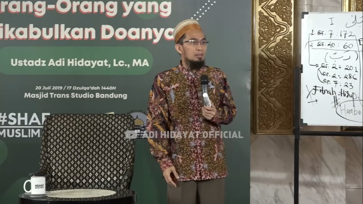 Ustaz Adi Hidayat (UAH) bagikan amalan bagi suami kepada istri agar raih pahala besar