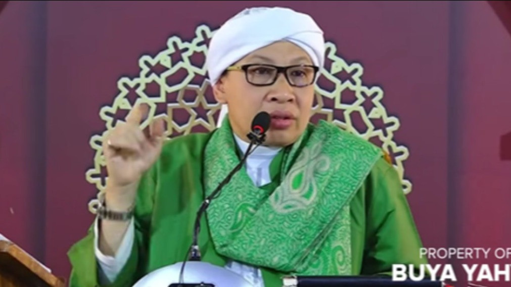 KH Prof. KH.Yahya Zainul Ma arif atau Buya Yahya