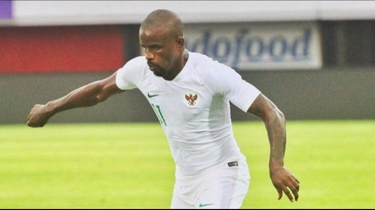 Legenda Persija Jakarta, Greg Nwokolo saat memperkuat Timnas Indonesia