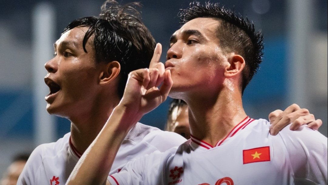 Vietnam menang 2-0 atas Singapura lewat gol telat di semifinal Piala AFF 2024