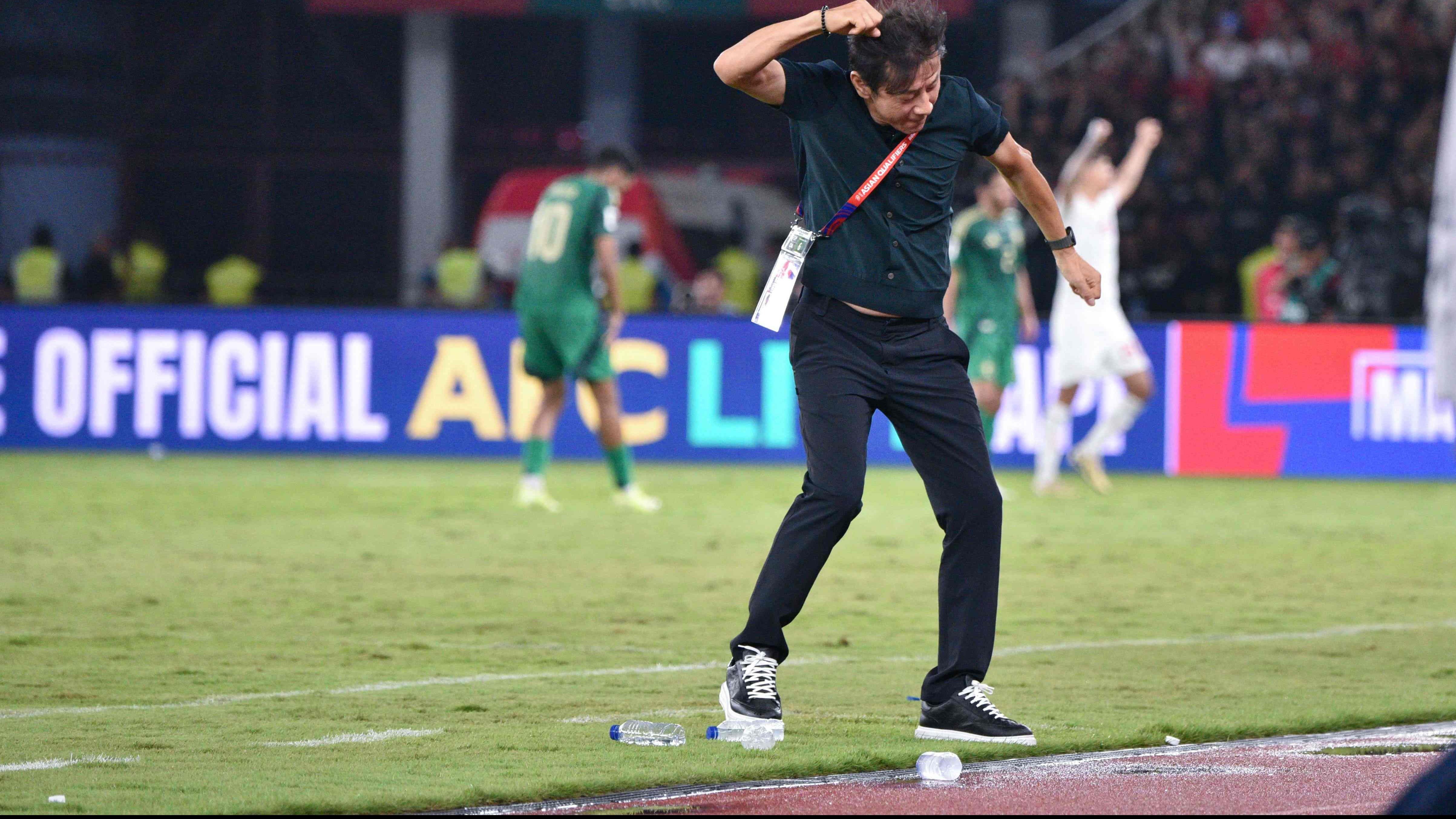 Pelatih Timnas Indonesia, Shin Tae-yong, Merayakan Gol ke Gawang Arab Saudi