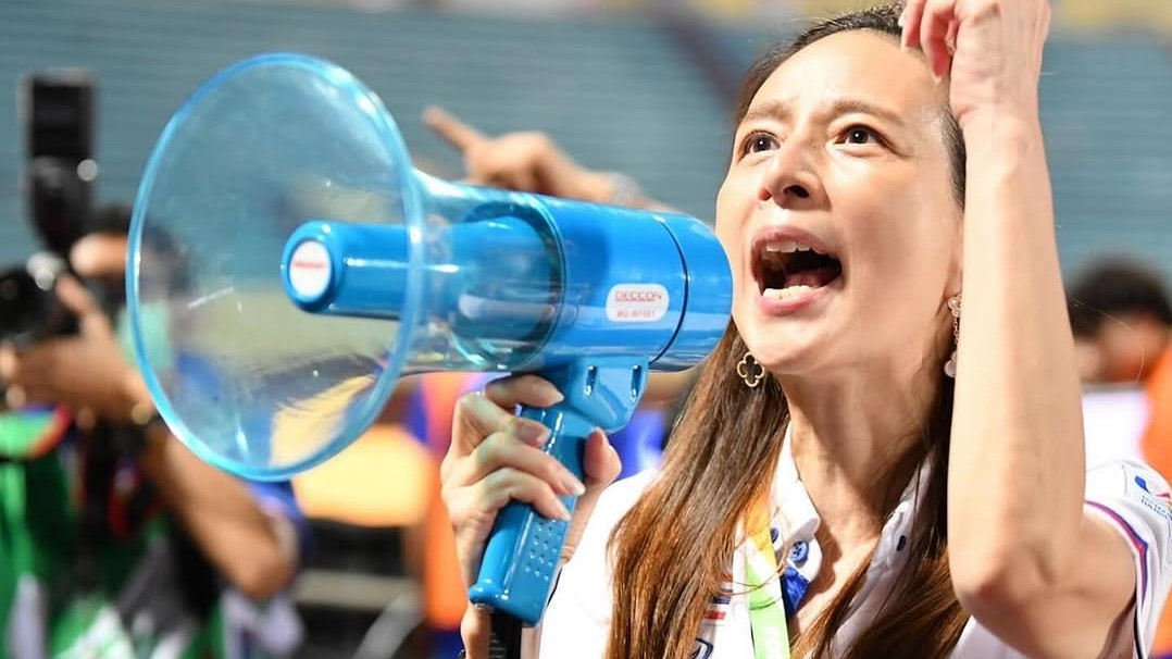 Presiden Federasi Sepakbola Thailand, Nualphan Lamsam (Madam Phang)