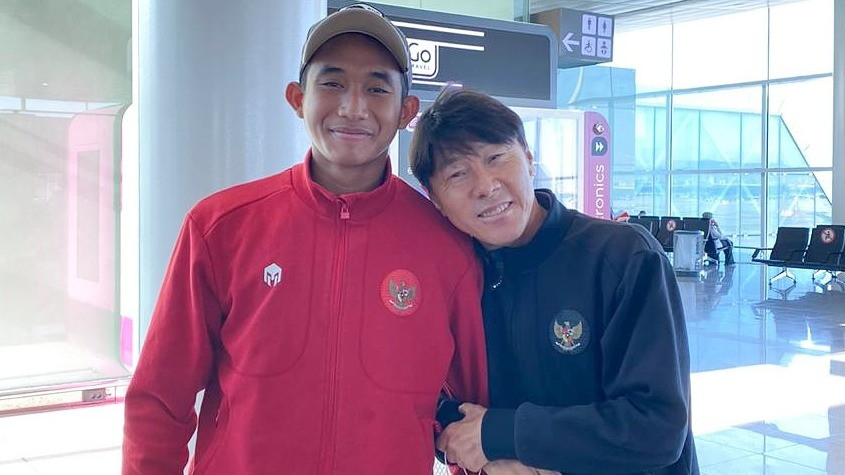 Ramai Isu Patrick Kluivert Bisa Coret Rizky Ridho dari Starter Timnas Indonesia, Pemain yang Religius Ini Tunjukkan Performa Kurang Baik
            - galeri foto