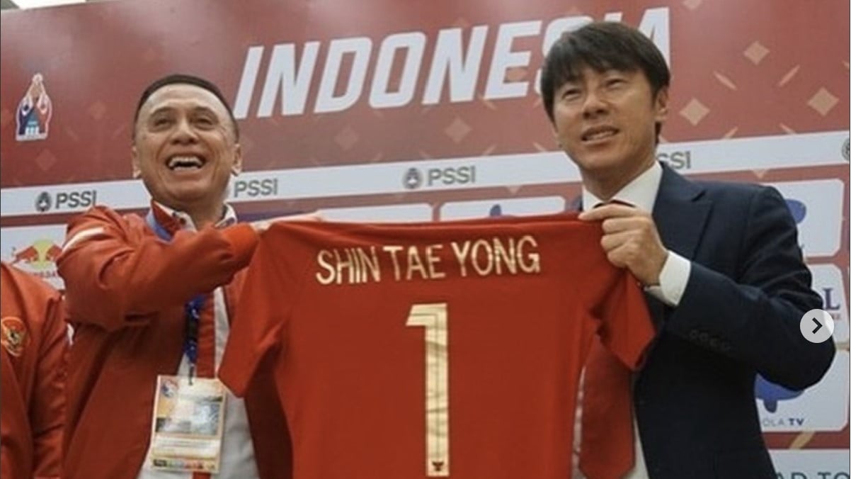 Postingan anak Shin Tae-yong, Shin Jae-won yang kecewa ayahnya dipecat PSSI