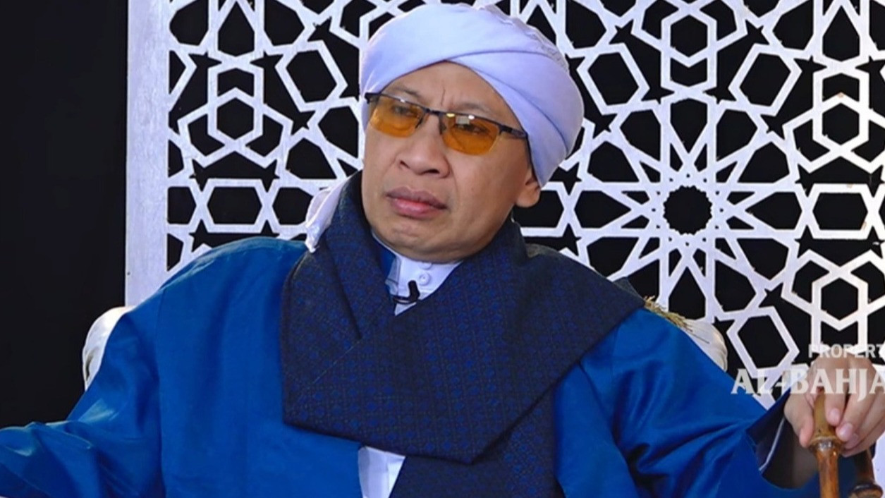 KH Prof. KH.Yahya Zainul Ma arif atau Buya Yahya