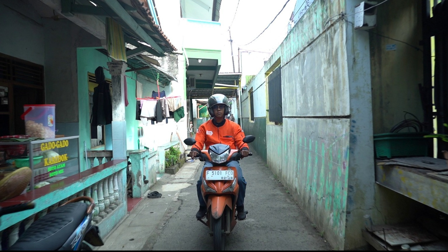 Penyaluran bantuan sosial Program Keluarga Harapan (PKH) dan Sembako kembali digulirkan pemerintah melalui Kementerian Sosial.