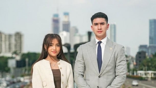 Fuji dan Verrell Bramasta