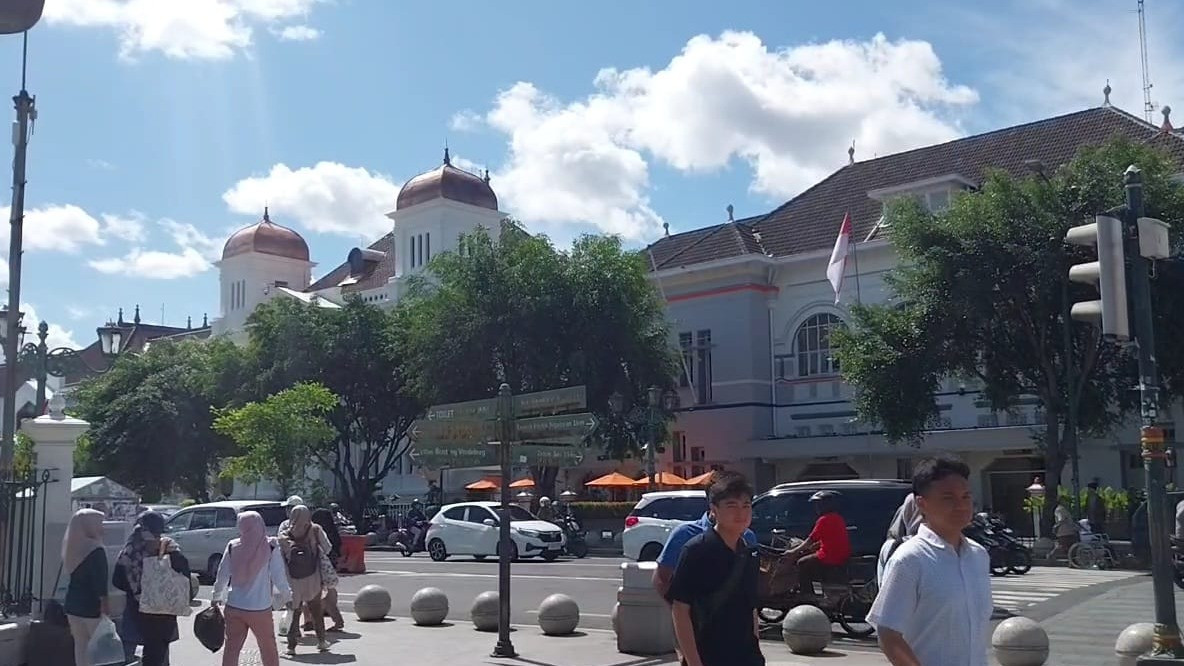 Suasana kawasan wisata Jalan Malioboro, Yogyakarta, Minggu (19/01/2025)