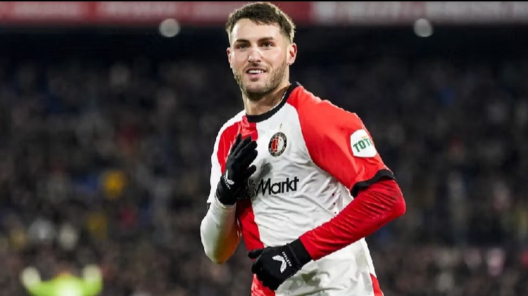 Striker Incaran AC Milan, Santiago Gimenez saat Memperkuat Feyenoord