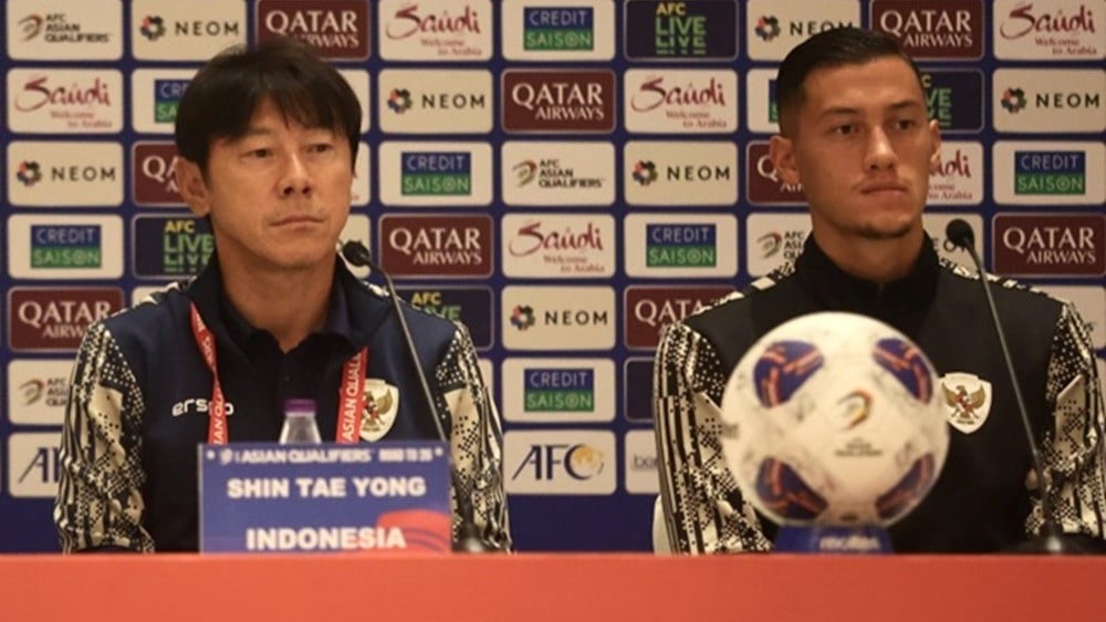 Shin Tae-yong bersama kapten Jay Idzes