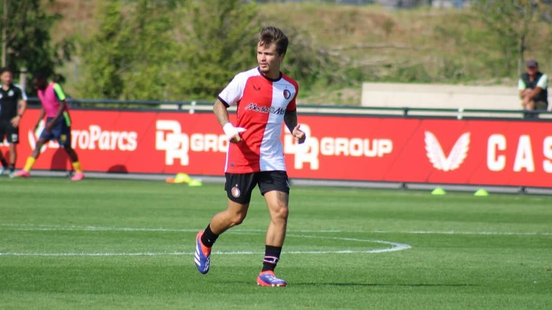 Gelandang Feyenoord, Delano van der Heijden