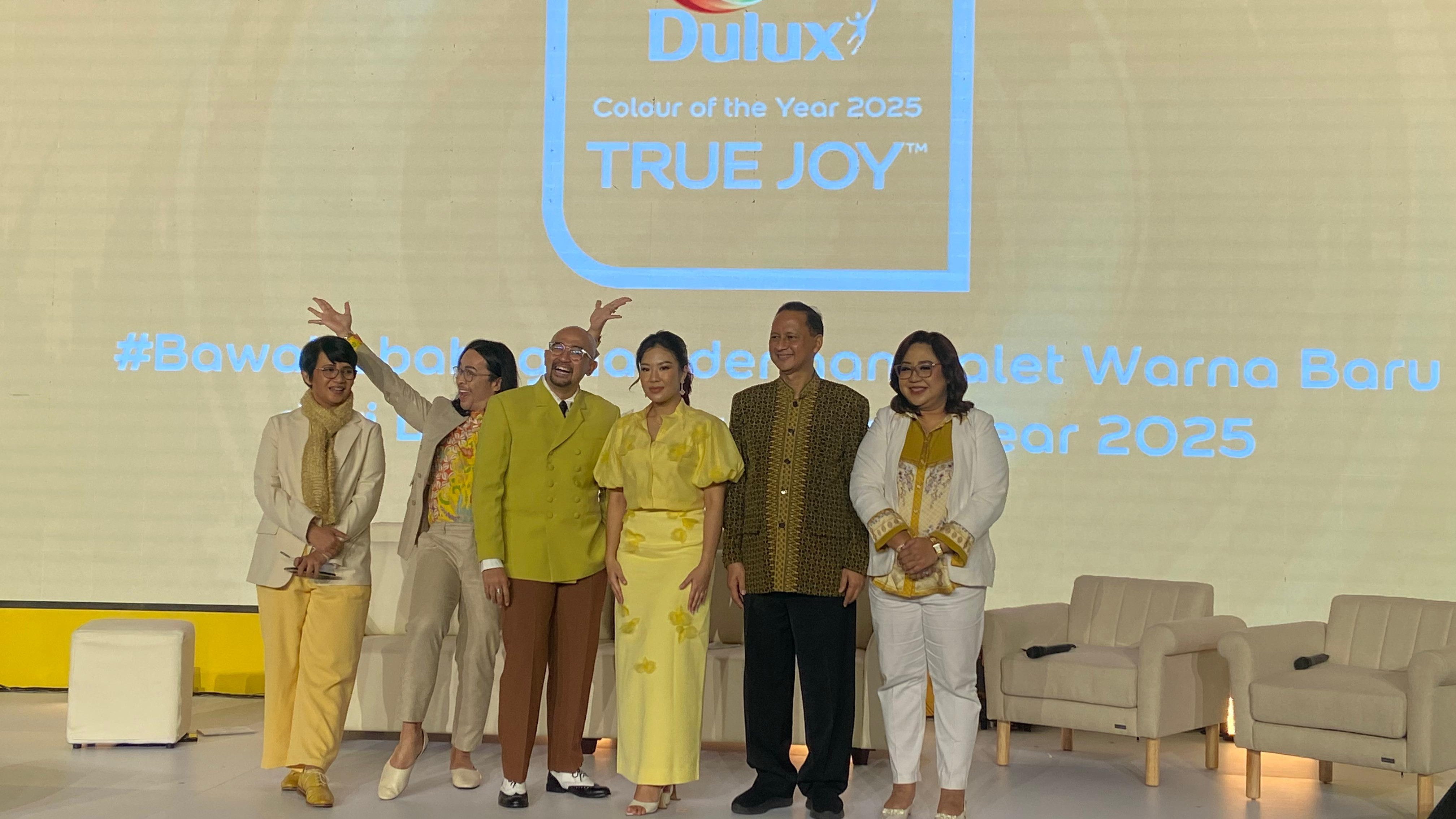 Warna Gold Curry Dipercaya Bikin Penghuni Rumah Lebih Bahagia di Tahun 2025: AkzoNobel Global Aesthetic Center