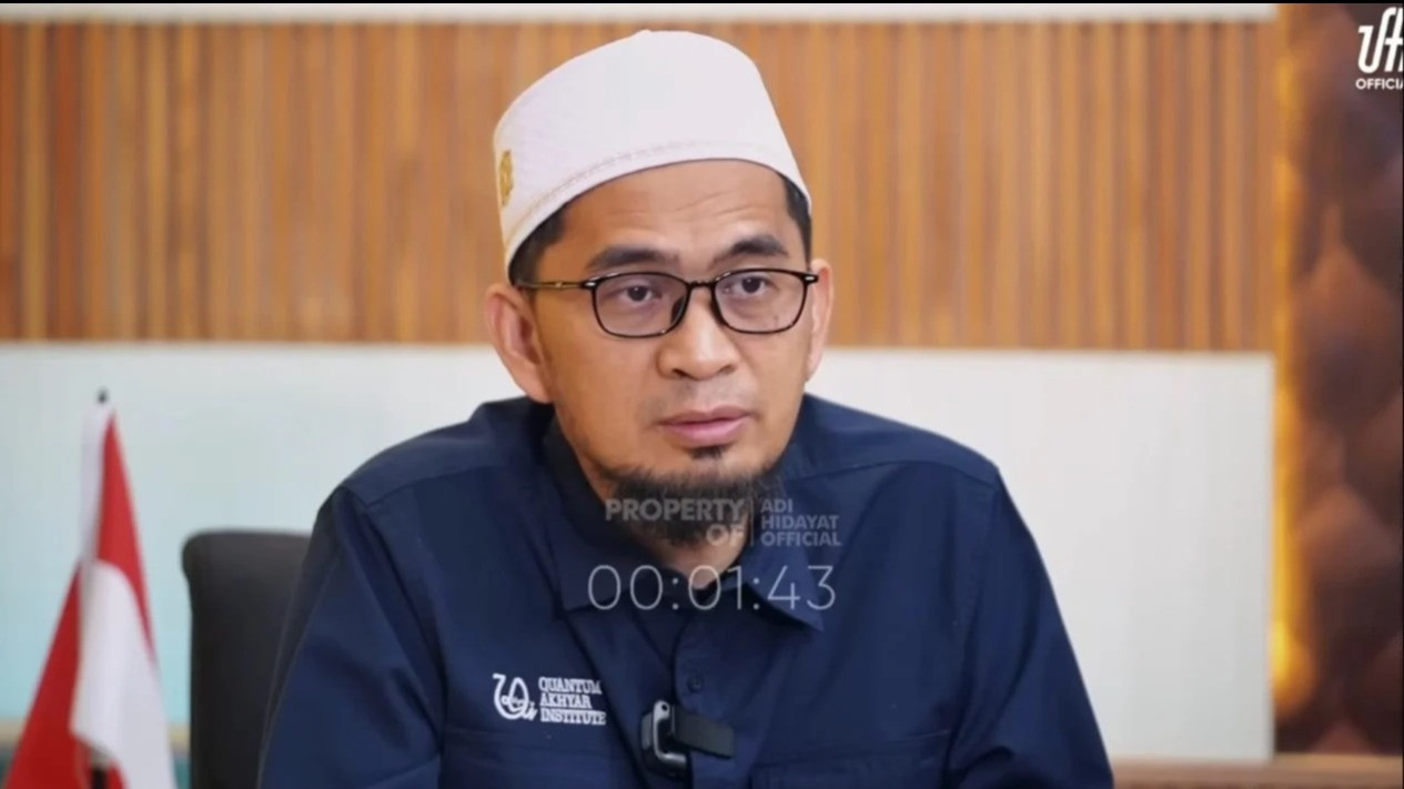 Potret Ustaz Adi Hidayat