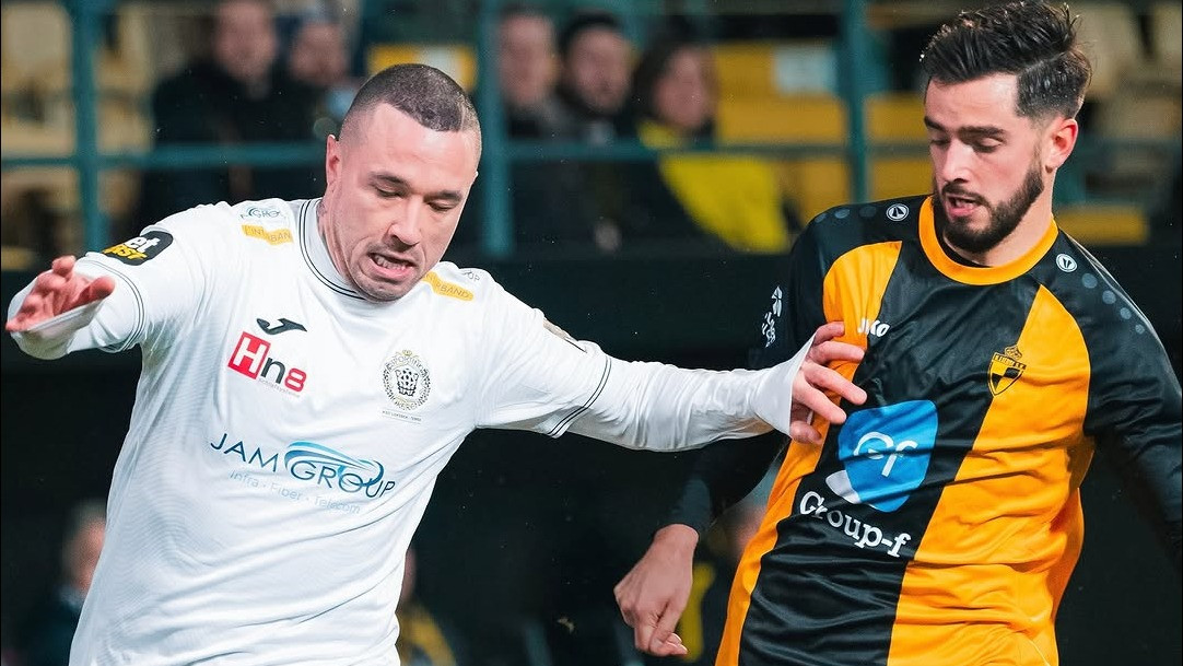 Lokeren-Temse buka suara terkait salah satu pemain mereka yakni Radja Nainggolan yang ditangkap polisi atas dugaan penyelundupan narkoba.