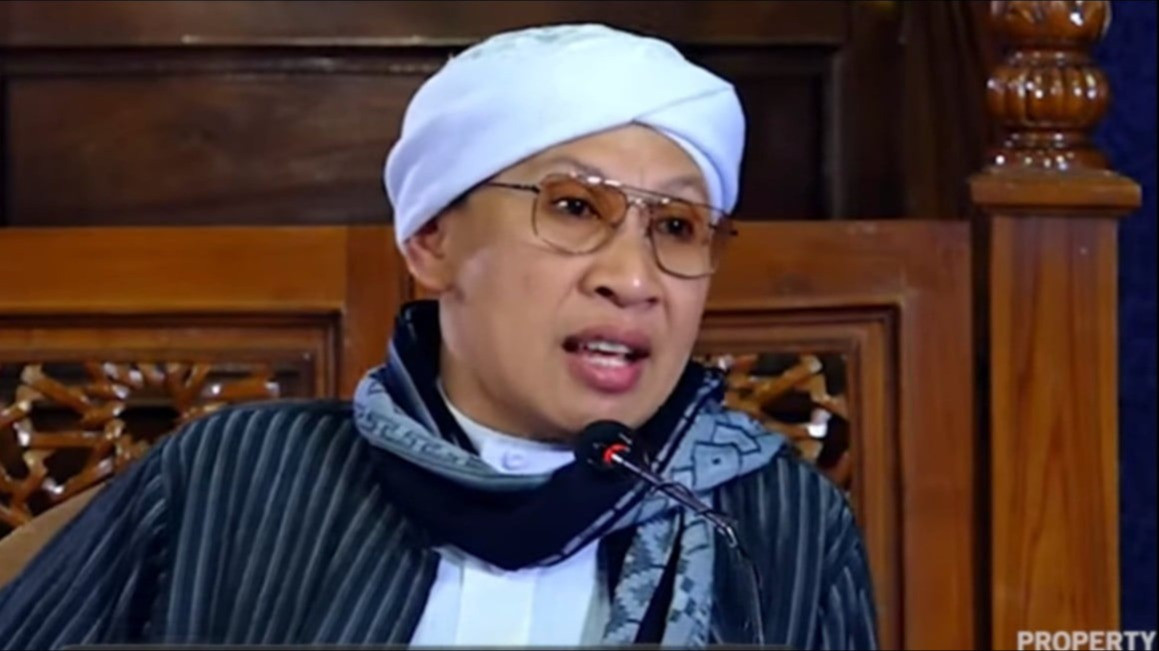 Banyak Amalan Bisa Dijalankan saat Ramadhan 2025, Buya Yahya Ingatkan Ketika Shalat di Masjid Hilangkan Kebiasaan Buruk Ini