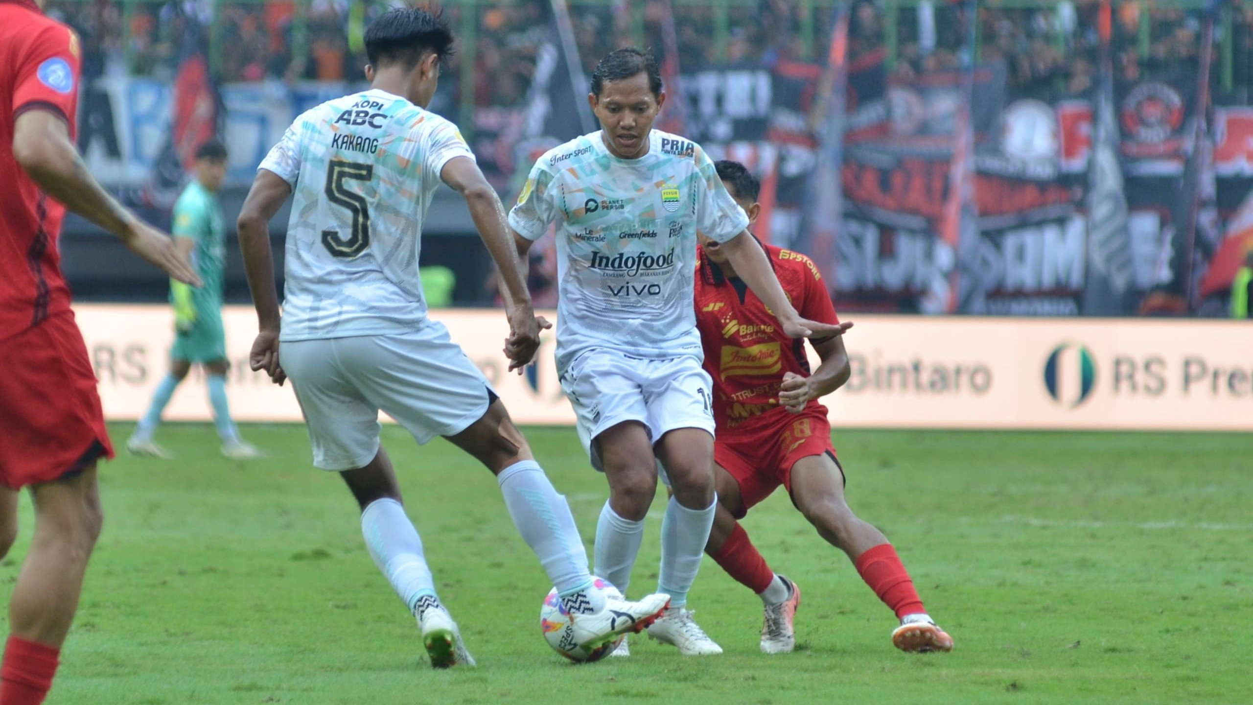 Pemain Persib Bandung, Adam Alis