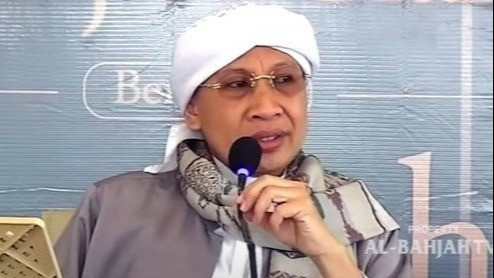 Potret Buya Yahya