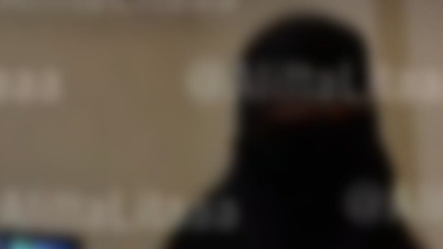 Viral Video Syur Berdurasi 22 Detik dengan Pemeran Wanita Gunakan Cadar, MUI Geram Minta Polisi Turun Tangan
            - galeri foto