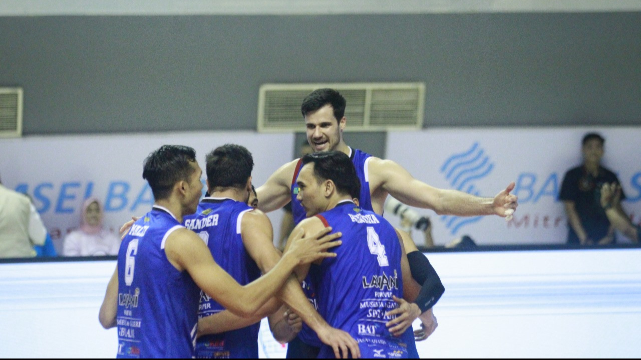 Renan Buiatti bersama skuad LavAni di Proliga 2025.