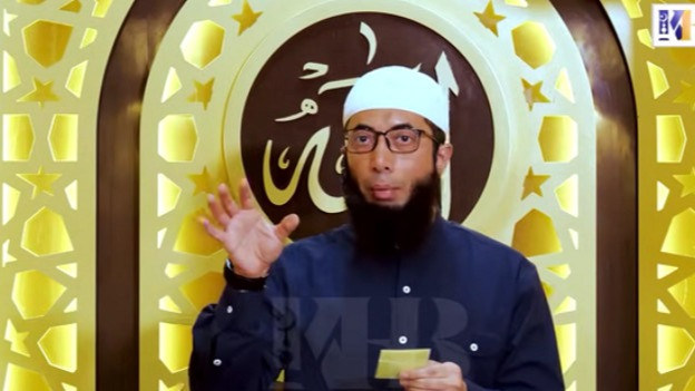 Potret Ustaz Khalid Basalamah