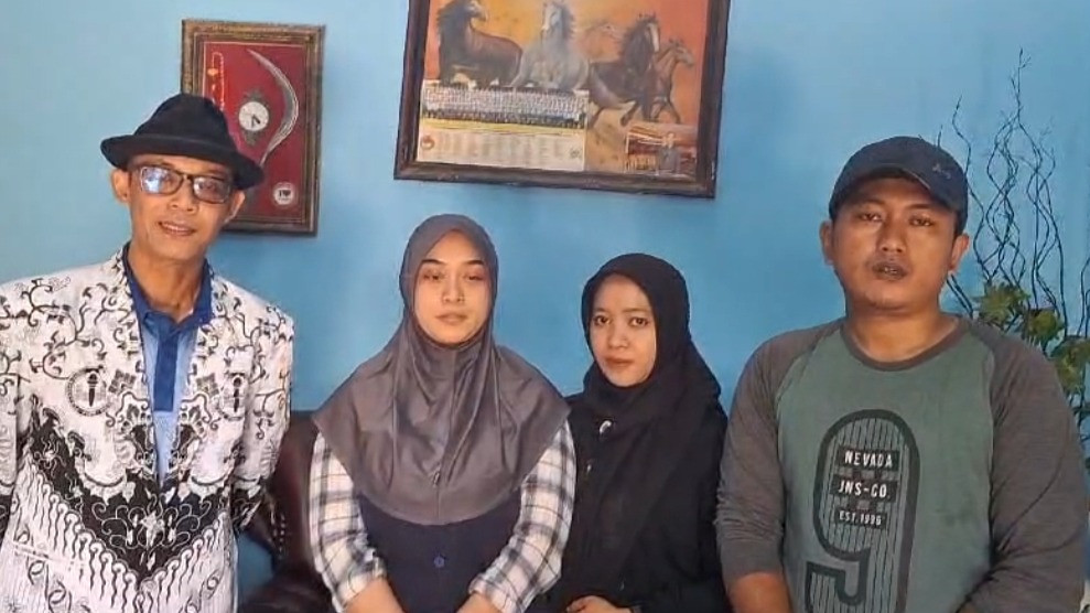 Bu Salsa, guru di Jember yang video syurnya viral saat mendatangi PB PGRI.
