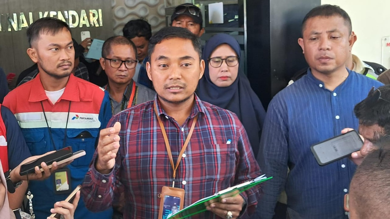 Heboh Pertalite Oplosan hingga Puluhan Motor Driver Ojol Mogok, Pertamina Kendari Buka Suara
            - galeri foto