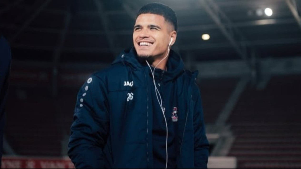 Alasan Terbesar Ragnar Oratmangoen Masuk ke Timnas Indonesia, Negara Indonesia Disinggung Paling Toleran dan ....
            - galeri foto