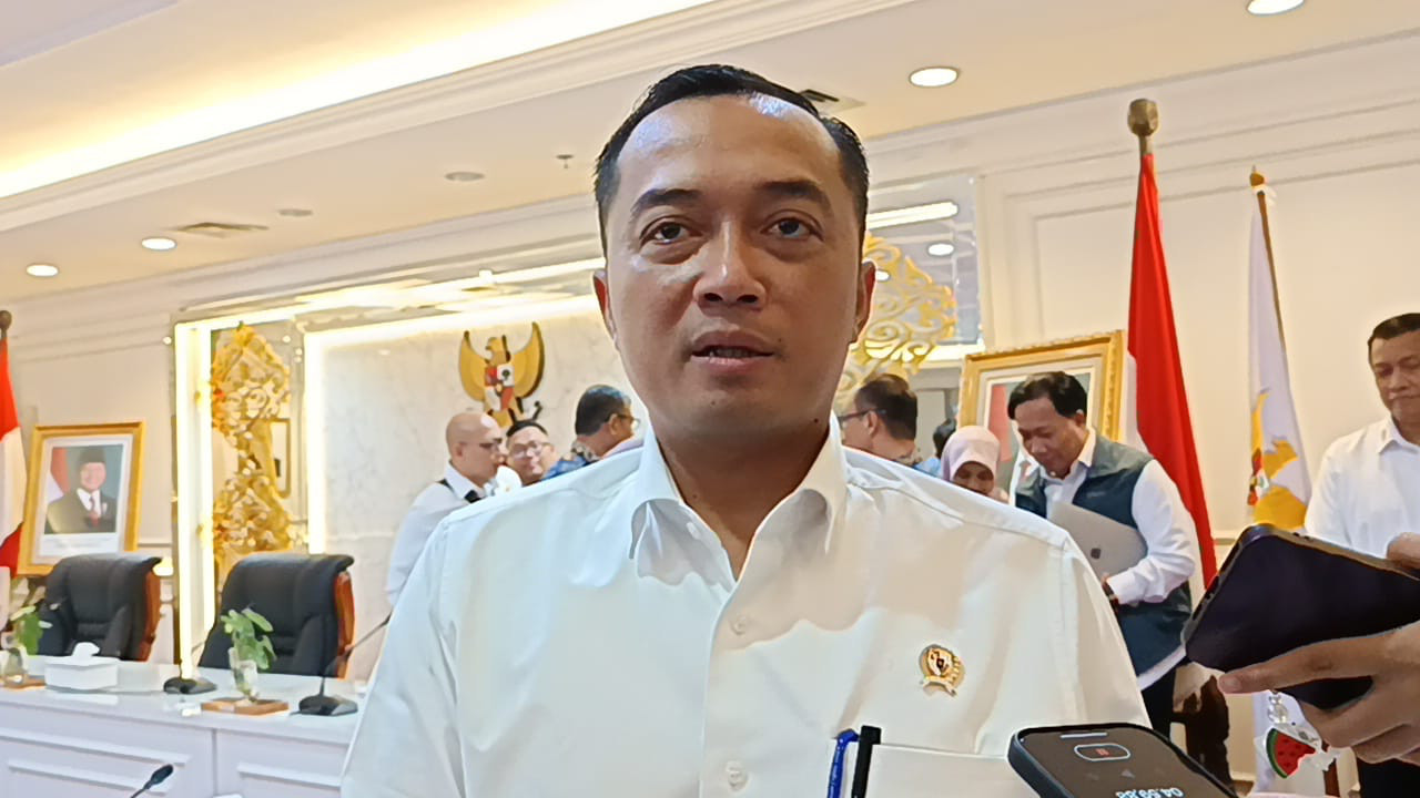 Gelar Pahlawan Nasional untuk Soeharto, Istana: Apa Salahnya?
            - galeri foto