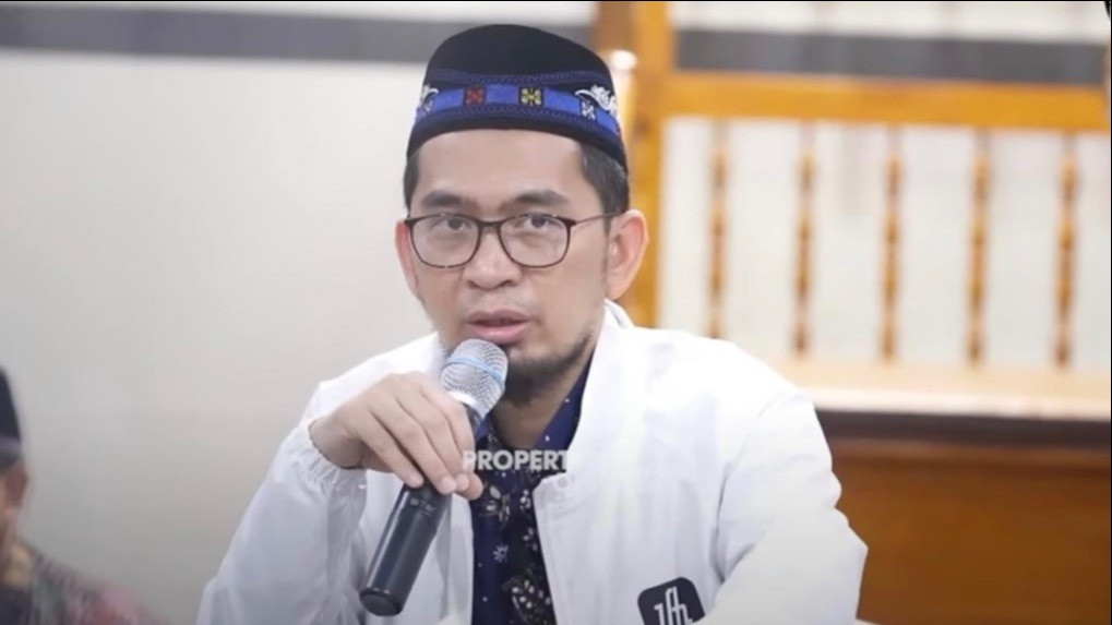 Ustaz Adi Hidayat (UAH)