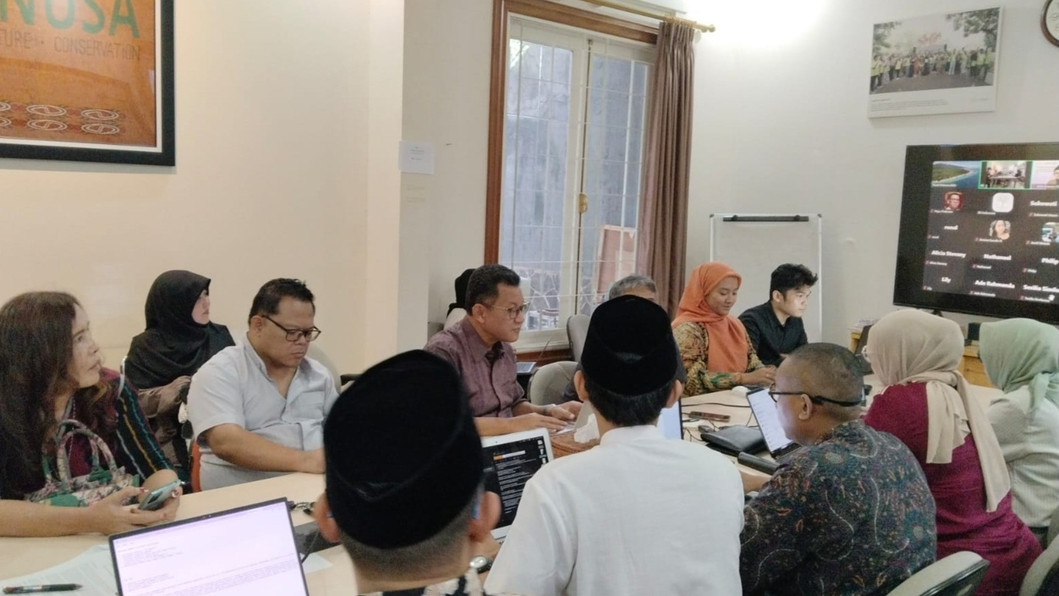 Forum Group Discussion (FGD): Kolaborasi Lintas Agama untuk Perlindungan Hutan Tropis dan Masyarakat Adat di Indonesia, Selasa (18/3/2025).
