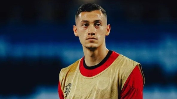 Reaksi Jay Idzes saat Ditanya soal Pinangan Inter Milan
            - galeri foto