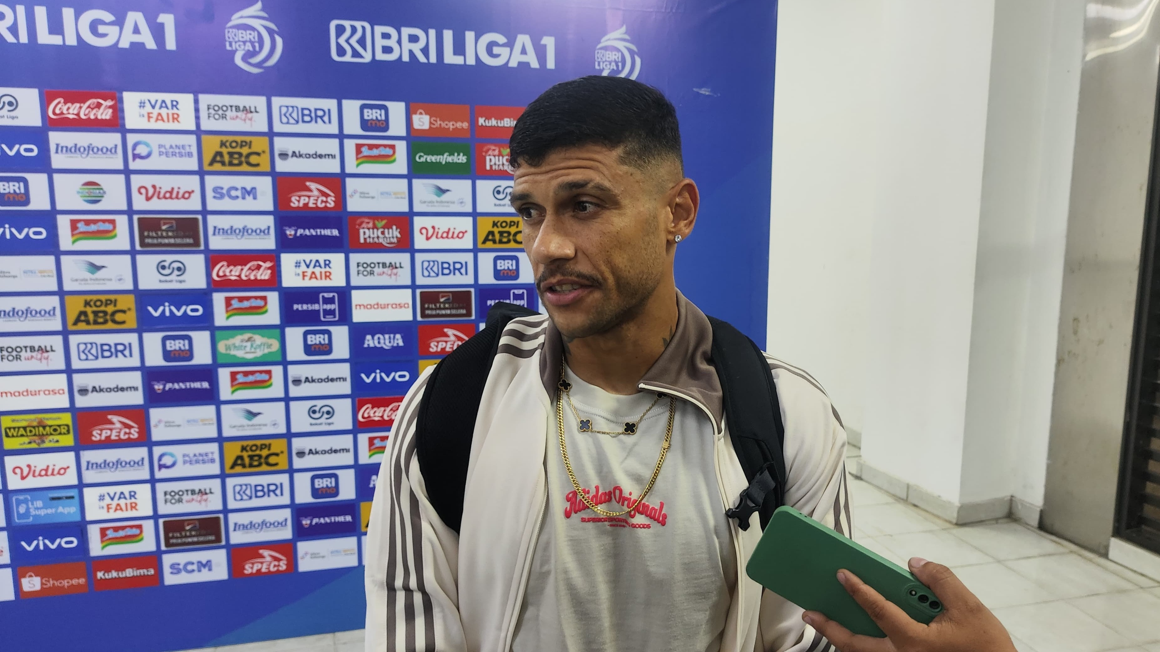 Aturan FIFA Sebut Ciro Alves Eligible Bela Timnas Indonesia Meski Tinggalkan Persib atau Liga 1 Musim Depan
            - galeri foto