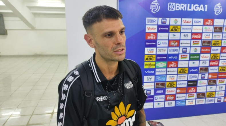 Gelandang Persib Bandung, Tyronne Del Pino