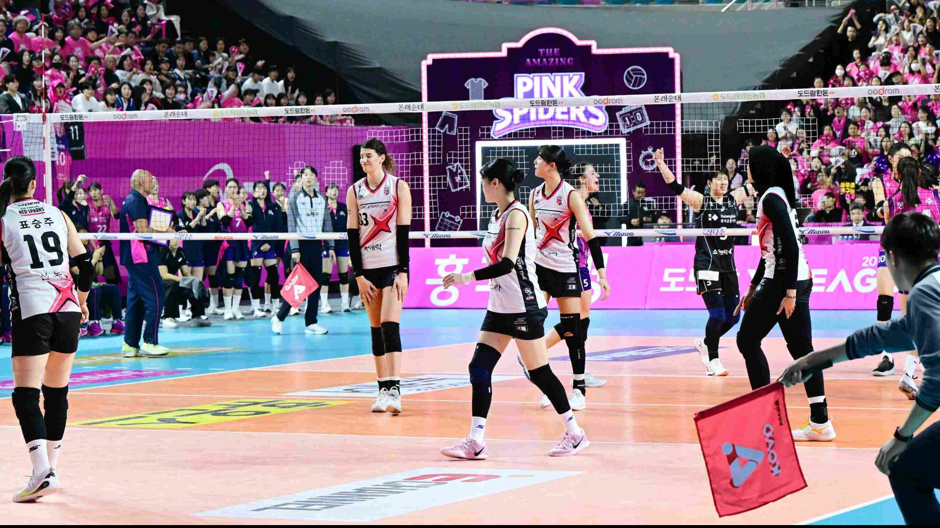 Megawati Hangestri Harus Kuat Setelah Bukilic Kena Mental, Red Sparks Wajib Waspada di Sisa Gim Final Liga Voli Korea
            - galeri foto