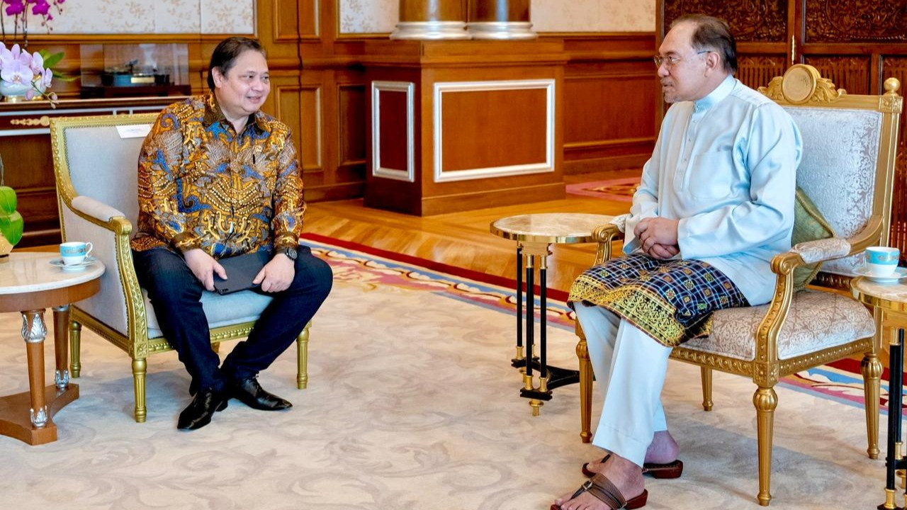 Menko Airlangga mengadakan pertemuan dengan Datuk Seri Dr. Ahmad Zahid Hamidi, Deputy Prime Minister of Malaysia I.