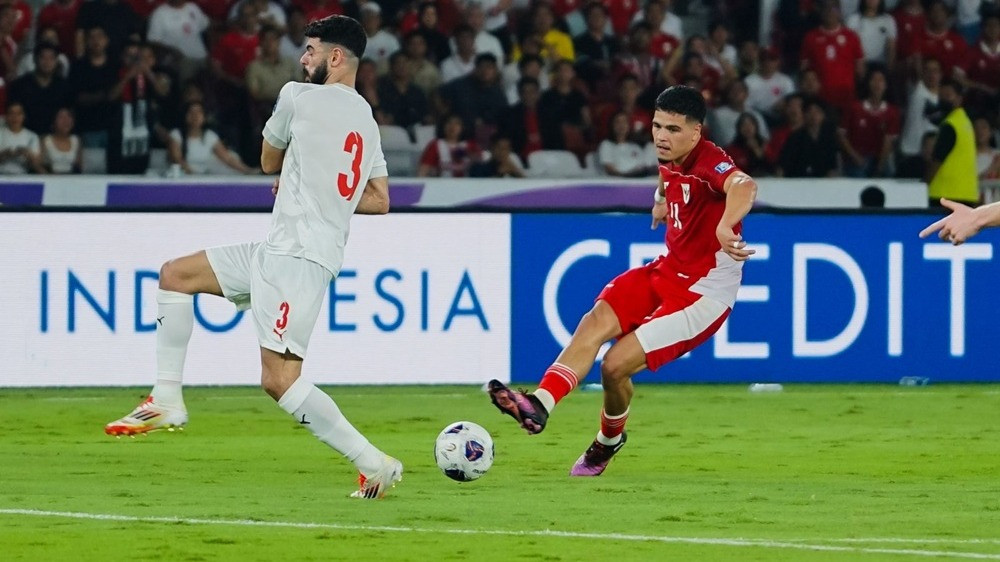 Ragnar Oratmangoen absen dalam dua laga beruntun bersama Dender