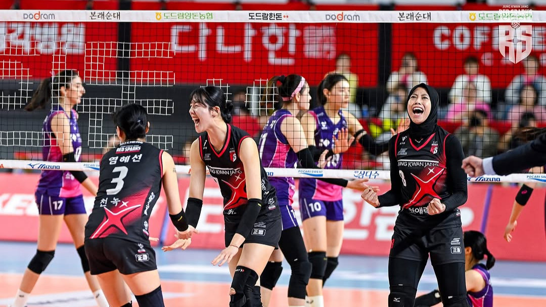 Megawati Hangestri dan skuad Red Sparks saat melawan Pink Spiders di final Liga Voli Korea 2024-2025