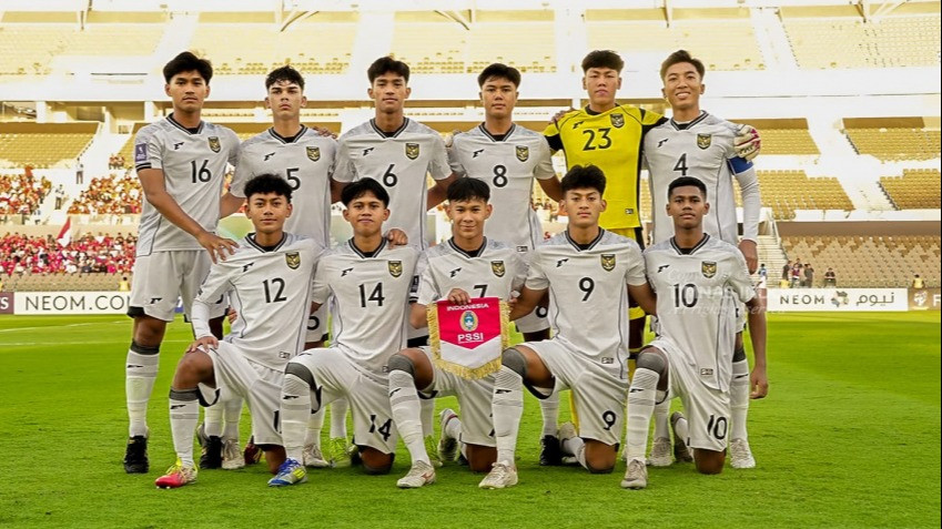 Komentator Malaysia Kesal Sendiri Lihat Timnas Indonesia ke Perempat Final Piala Asia U-17, Singgung Pemain Muda Harimau Malaya
            - galeri foto