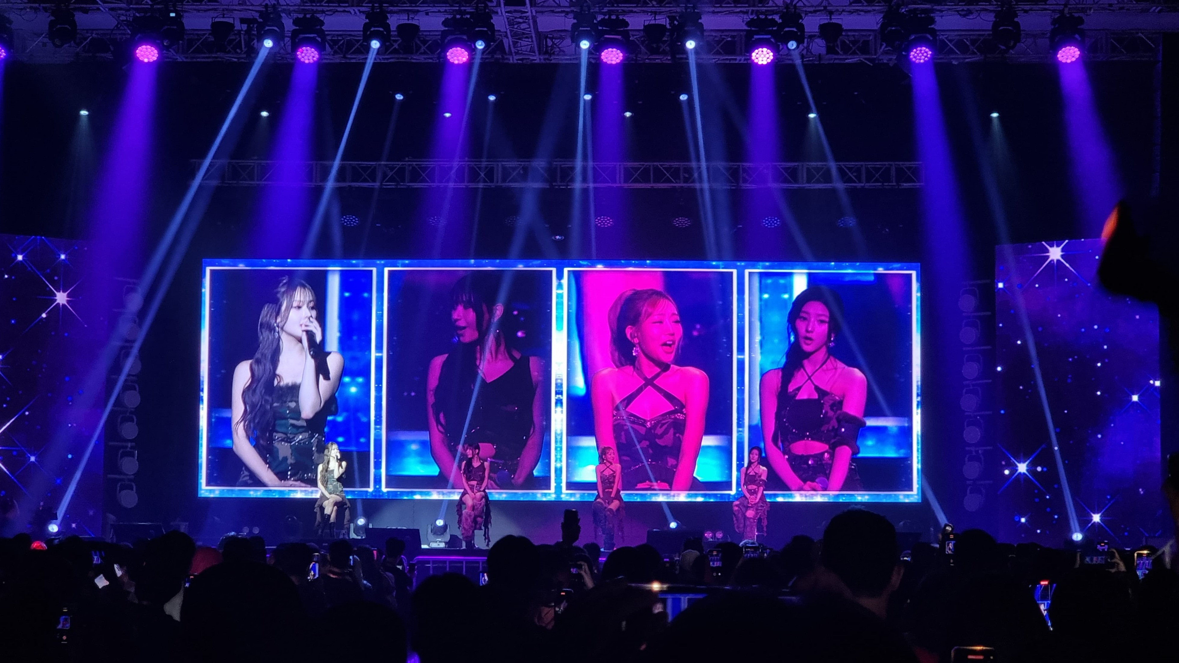 Kiss Of Life di konser KISS ROAD in JAKARTA, Kasablanka Hall, Jumat (11/4/2025).